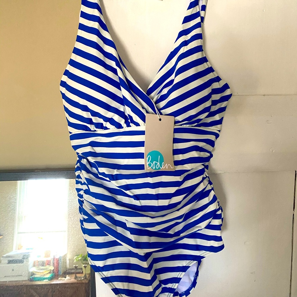 Cute Boden Swimsuit